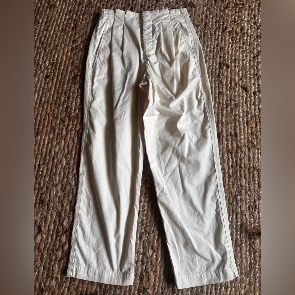 Abercrombie & Fitch woman's high rise pleated pant sz26